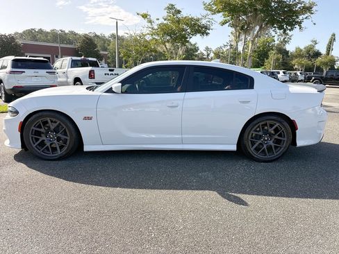 Used 2018 Dodge Charger R/T Scat Pack RWD image 6