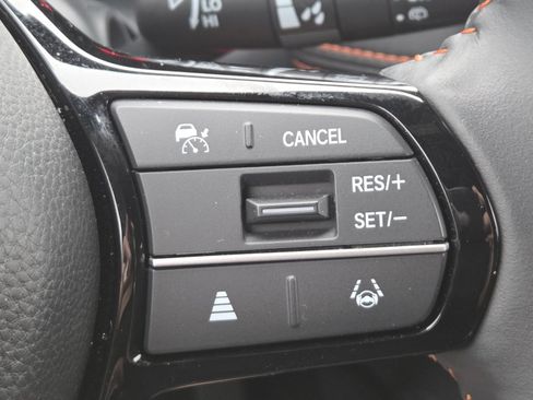 Used 2025 Honda HR-V Sport image 6