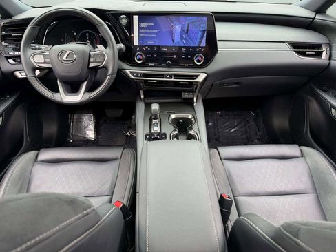 Used 2024 Lexus RX 350 FWD image 4