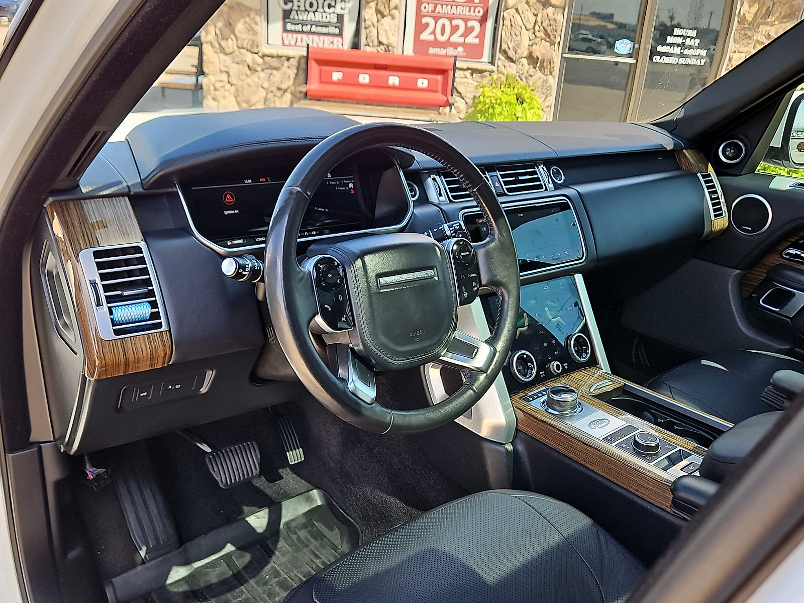 Used 2018 Land Rover Range Rover HSE AWD/4WD image 11