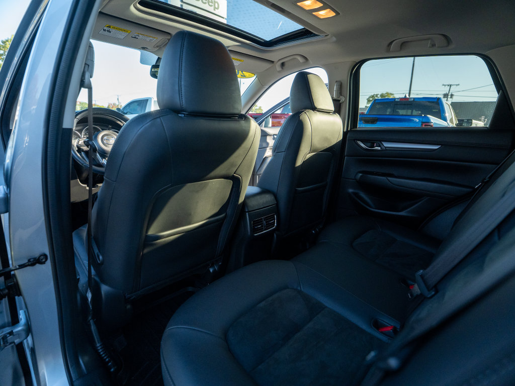 Used 2020 MAZDA CX-5 Touring AWD/4WD image 17