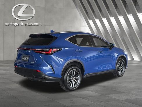 Certified 2025 Lexus NX 250 FWD w/ Towing Package (2000 Lbs) image 7