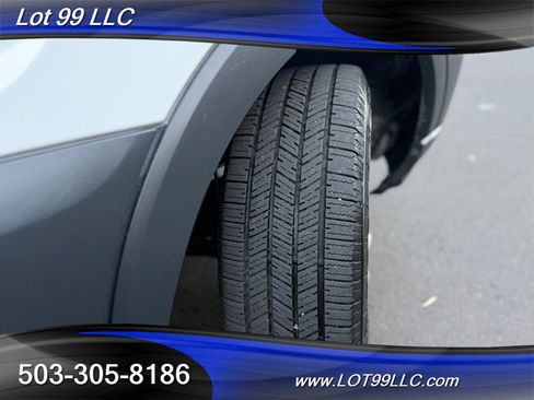 Used 2018 Ford Transit 150 XL image 55