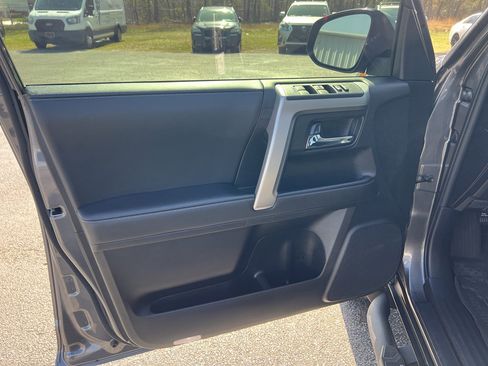 Used 2023 Toyota 4Runner SR5 Premium w/ Moonroof Package image 25