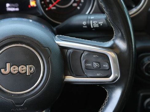 Used 2020 Jeep Gladiator Rubicon AWD/4WD image 14