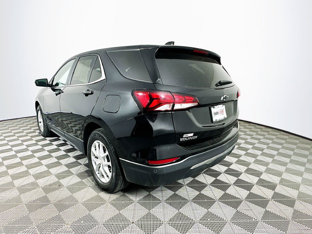 Used 2023 Chevrolet Equinox LT FWD image 7