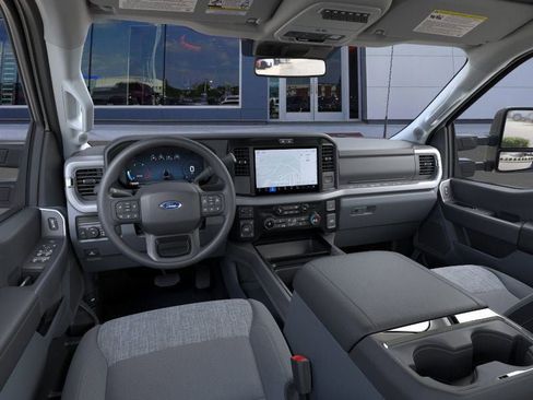 New 2026 Ford F250 XLT w/ XLT Premium Package AWD/4WD image 9