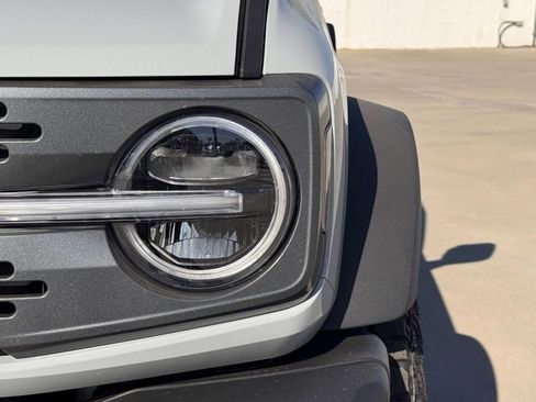 New 2026 Ford Bronco Badlands image 8