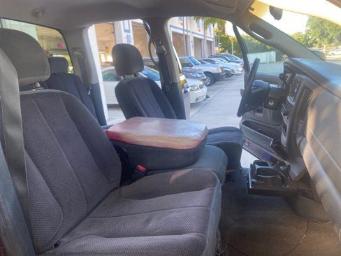 Used 2005 Dodge Ram 1500 Truck SLT image 13