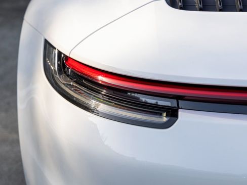 Certified 2020 Porsche 911 Carrera S w/ Premium Package RWD image 18