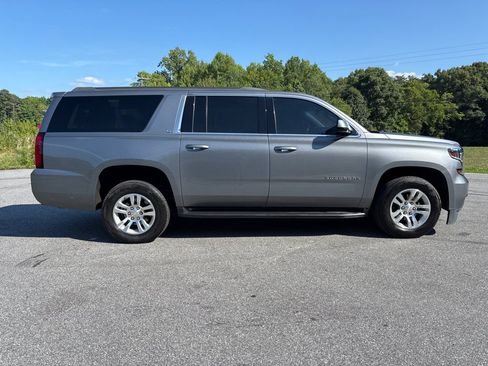 Used 2020 Chevrolet Suburban LT AWD/4WD image 6