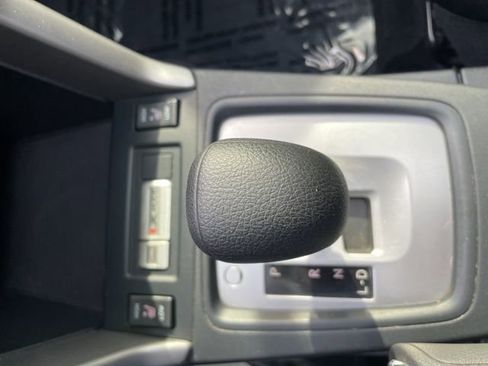 Used 2018 Subaru Forester 2.5i Premium w/ All-Weather Package image 44