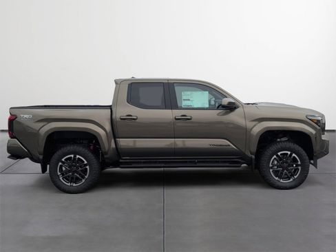 New 2026 Toyota Tacoma TRD Sport AWD/4WD image 6