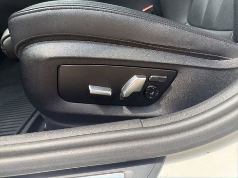 Used 2019 BMW 530i image 15