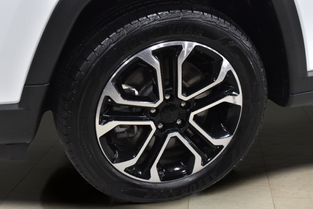 Certified 2023 Jeep Compass Limited AWD/4WD image 31