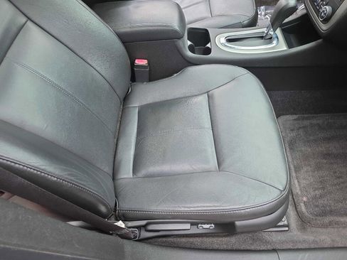 Used 2009 Chevrolet Impala SS w/ Convenience Package image 25