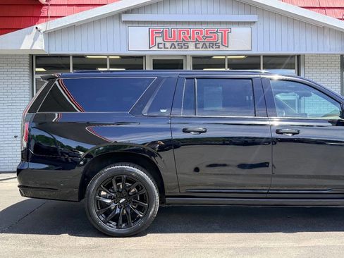 Used 2021 Cadillac Escalade ESV Sport w/ Driver Assist Tech Package image 9