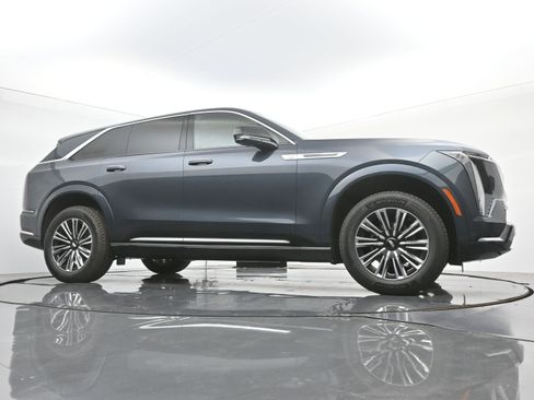 New 2026 Cadillac Escalade IQ Luxury 1 w/ LPO, Floor Liner Package image 21