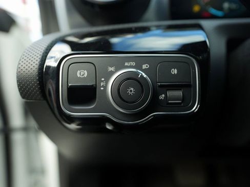 Used 2023 Mercedes-Benz CLA 250 CLA 250 image 22