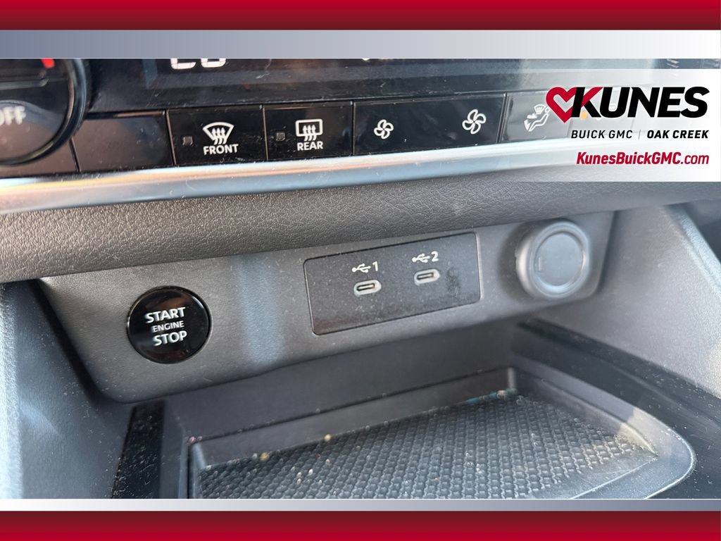 Used 2026 Nissan Rogue SV AWD/4WD image 31