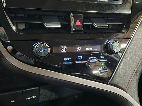 Used 2023 Toyota Camry XSE image 36