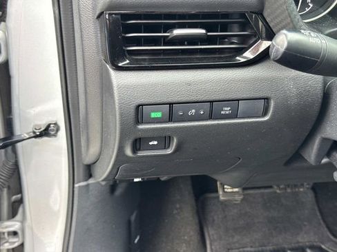Used 2022 Nissan Sentra SV FWD image 27