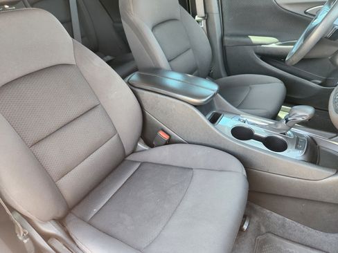 Used 2024 Chevrolet Malibu LT FWD image 11