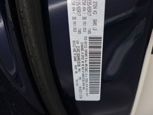 Used 2017 Chrysler Pacifica Touring-L FWD image 65