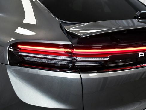 Used 2025 Porsche Macan 4 Electric image 80