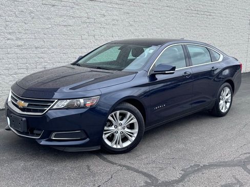 Used 2015 Chevrolet Impala LT w/ Convenience Package image 2