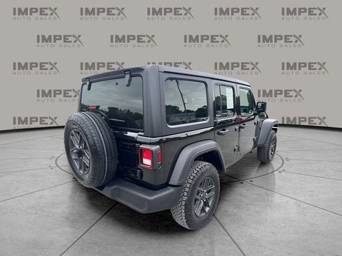 Used 2025 Jeep Wrangler Unlimited Sport AWD/4WD image 5