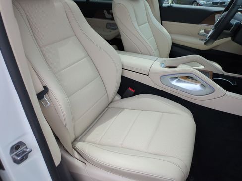 Certified 2025 Mercedes-Benz GLE 350 4MATIC image 37
