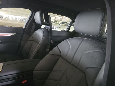 New 2026 BMW i7 xDrive60 w/ Premium Package image 18