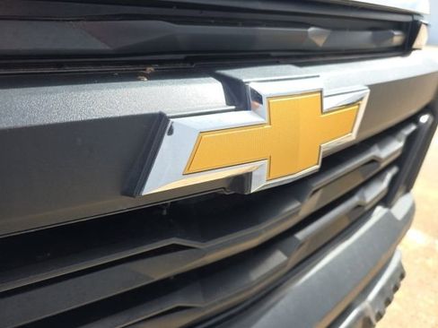 Used 2023 Chevrolet Colorado W/T RWD image 9