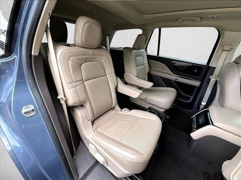 Used 2021 Lincoln Aviator Grand Touring w/ Equipment Group 301A AWD/4WD image 29