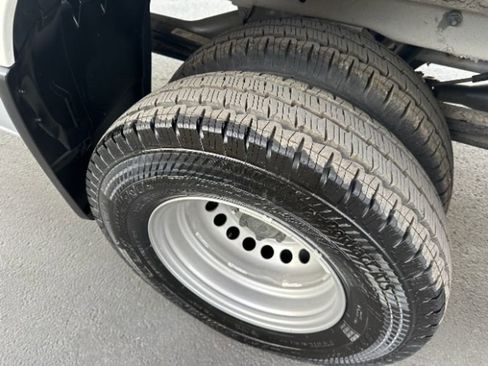 Used 2023 Mercedes-Benz Sprinter 3500 w/ Parking Package image 28