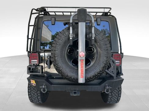 Used 2012 Jeep Wrangler Unlimited Rubicon w/ Connectivity Group AWD/4WD image 29