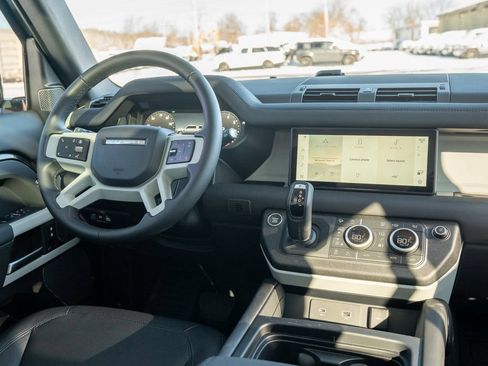 New 2024 Land Rover Defender 110 S image 16