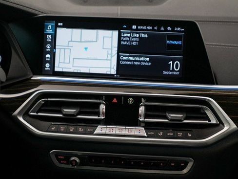 Used 2021 BMW X5 xDrive45e w/ Parking Assistance Package image 19