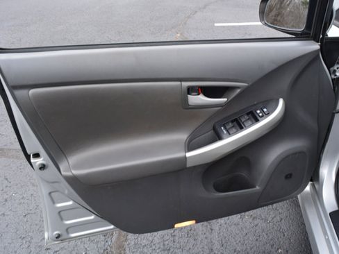 Used 2010 Toyota Prius One image 11