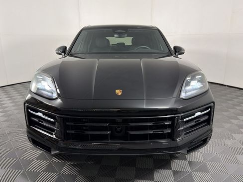 Certified 2026 Porsche Cayenne AWD/4WD image 6