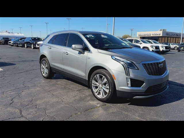 Certified 2024 Cadillac XT5 Premium Luxury w/ LPO, Floor Liner Package AWD/4WD image 2
