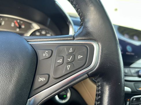 Used 2022 Chevrolet Equinox Premier image 28