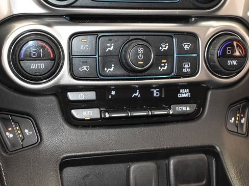 Used 2018 Chevrolet Tahoe LT w/ Luxury Package AWD/4WD image 34