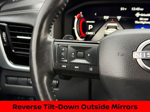 Certified 2025 Nissan Rogue SL w/ SL Premium Package image 18