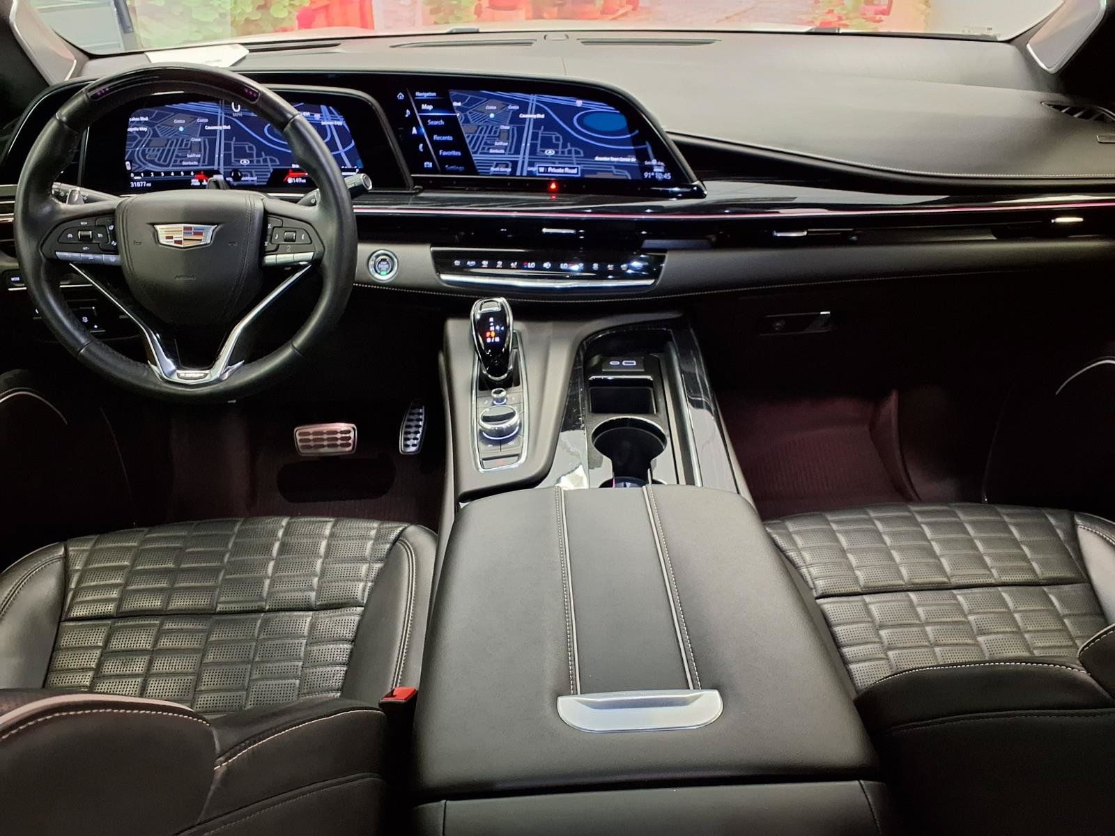 Certified 2023 Cadillac Escalade V w/ LPO, ONYX Package AWD/4WD image 19