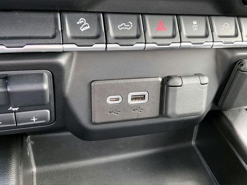 Used 2022 GMC Sierra 2500 AT4 w/ Gooseneck/5TH Wheel Package image 32