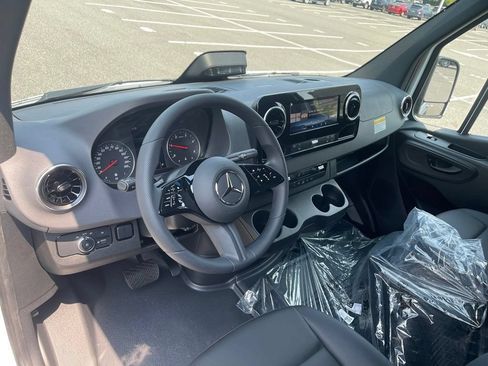 New 2026 Mercedes-Benz Sprinter 2500 image 7