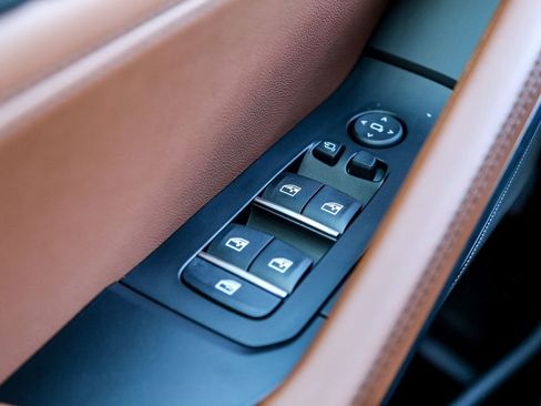 New 2026 BMW X6 xDrive40i image 18