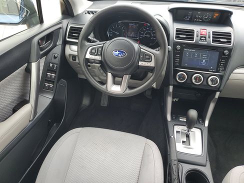 Used 2017 Subaru Forester 2.5i Premium AWD/4WD image 10